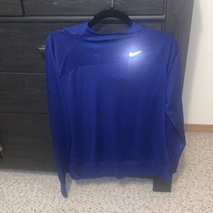 Like new, Nike hooded top. Size large